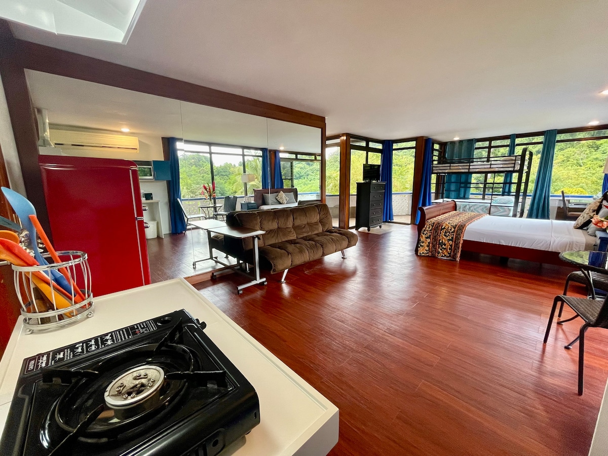 Ngermid Oasis - 1卧室，美丽的Loft ，迷人的景观