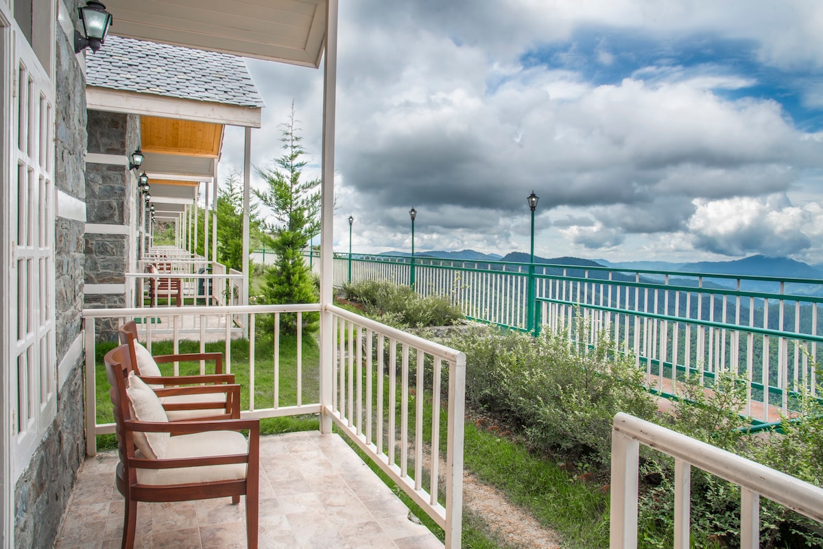 Stone Cottage | Mountain-view | Patio | Kufri