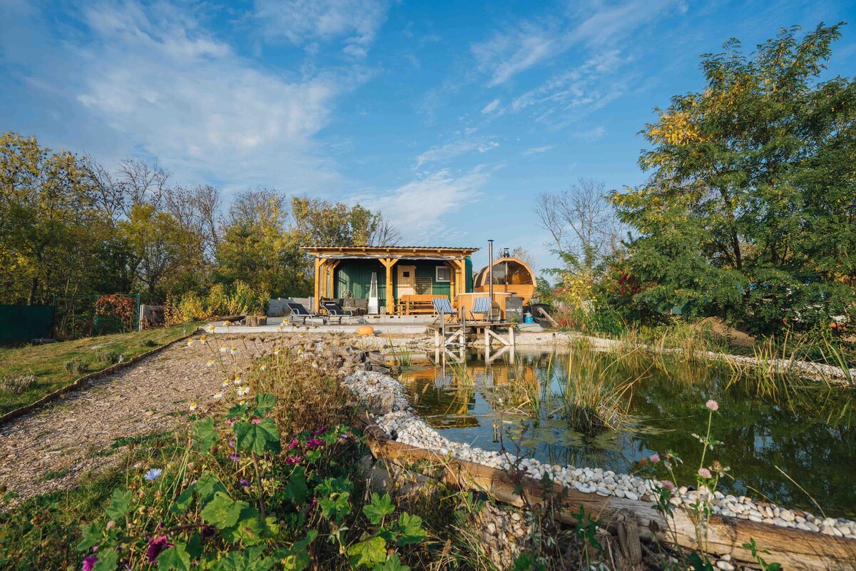 Oliveie 's shepherd' s hut