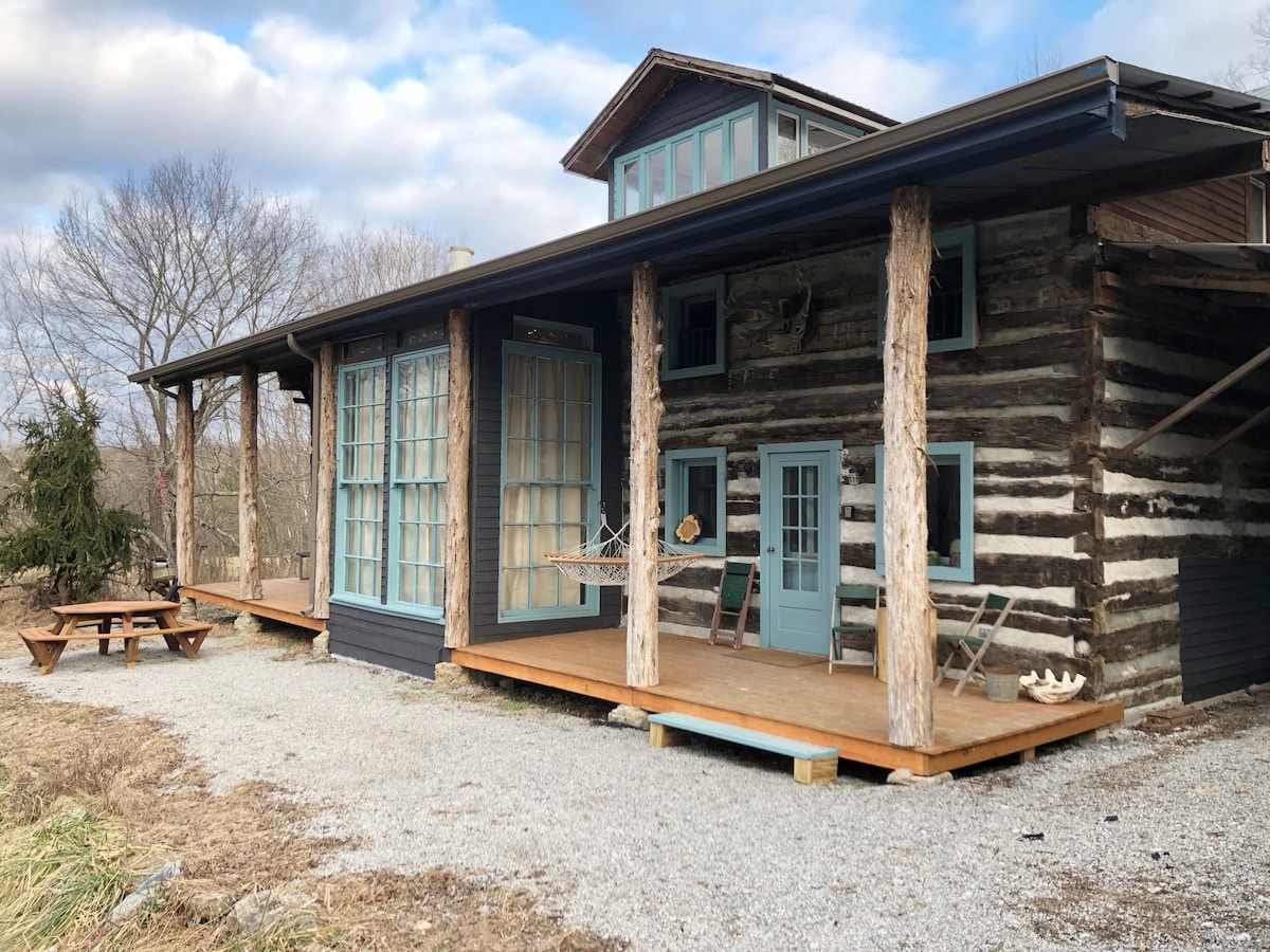 Red Fox Ridge Cabin Retreat