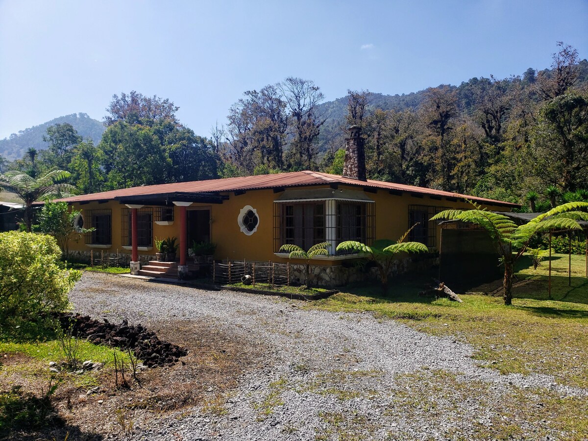 Casa para 15, cerca Biotopo, solo fines de semana