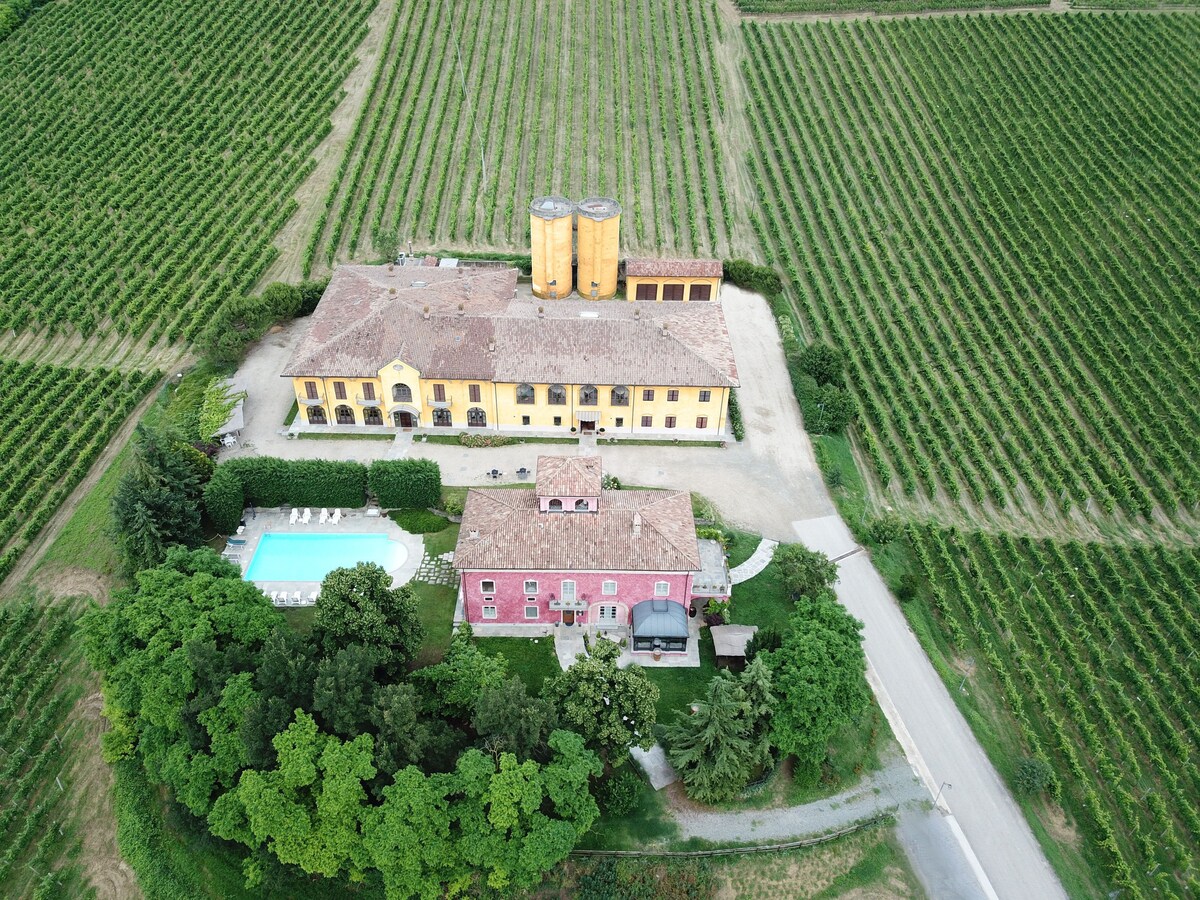 位于蒙费拉托（ Monferrato ）的舒适庄园