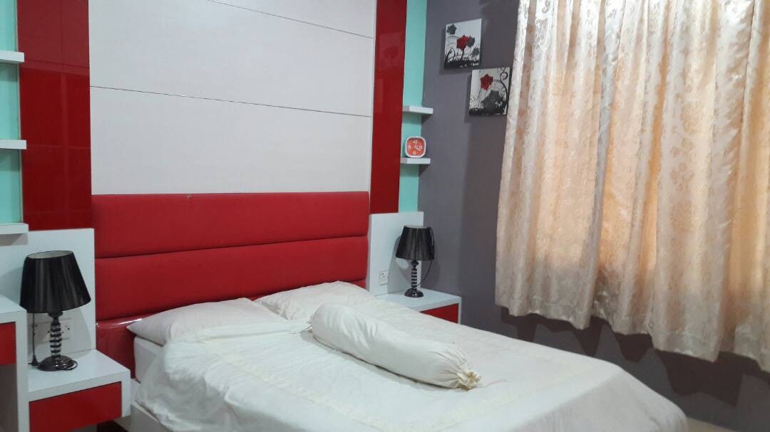 BARRACUDA HOMESTAY PARIT RAJA