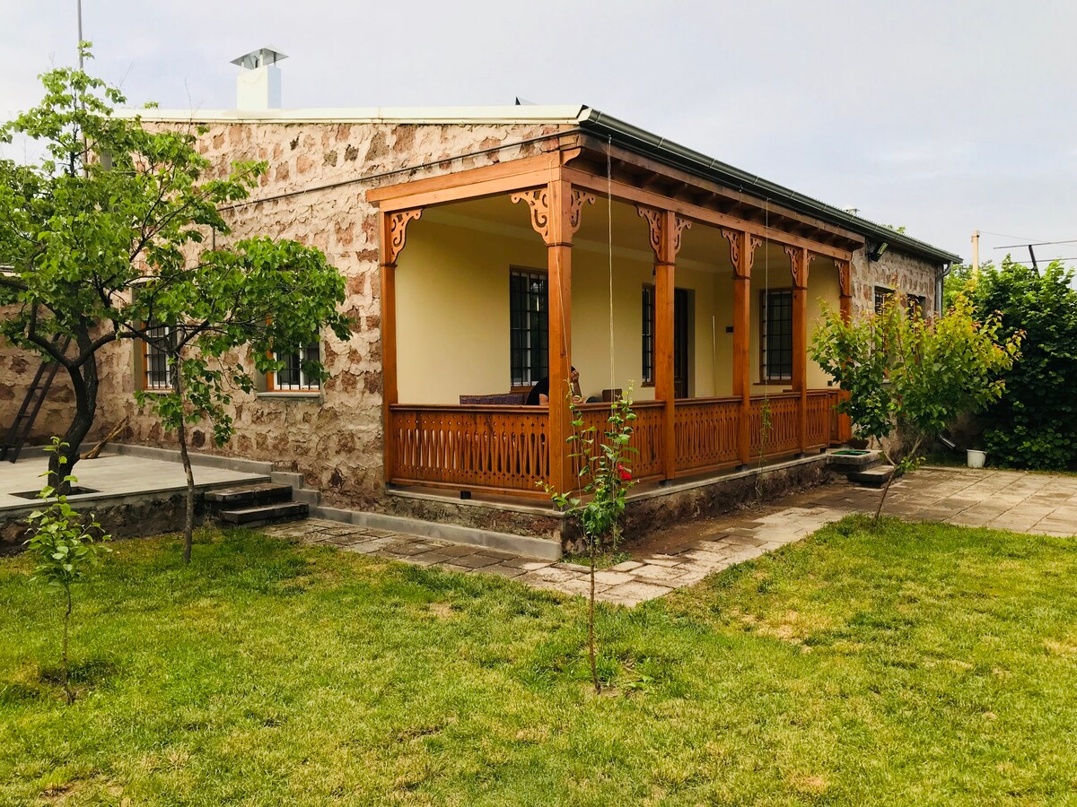 亚美尼亚村别墅客栈和参观