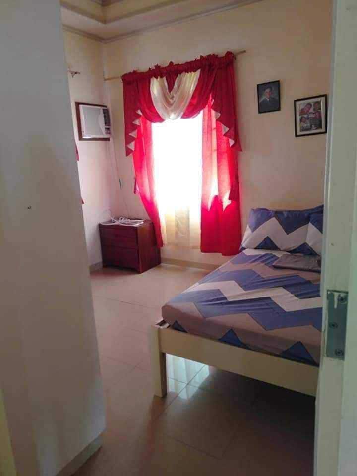 Room in Lobo, Batangas 2nd N Beachfront