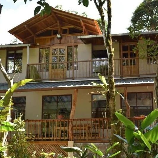 Serenity Lodge - Riverside home in the cloudforest