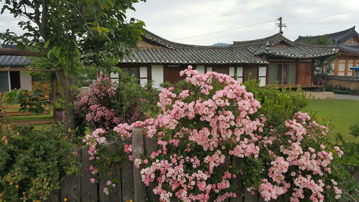 3. Gyeodang Lovechae （ 8人房）按下
左侧豪华住宅的照片