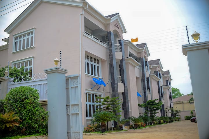Abuja的民宿