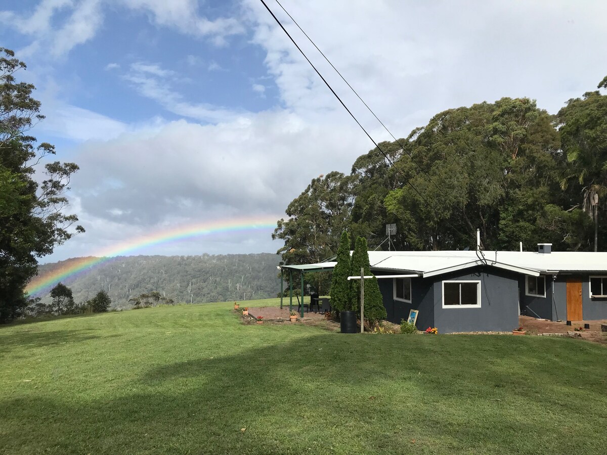 Springbrook Cliff House