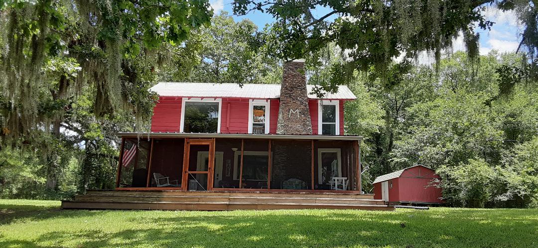 Waterfront - The Red Camp at Lake Bistineau