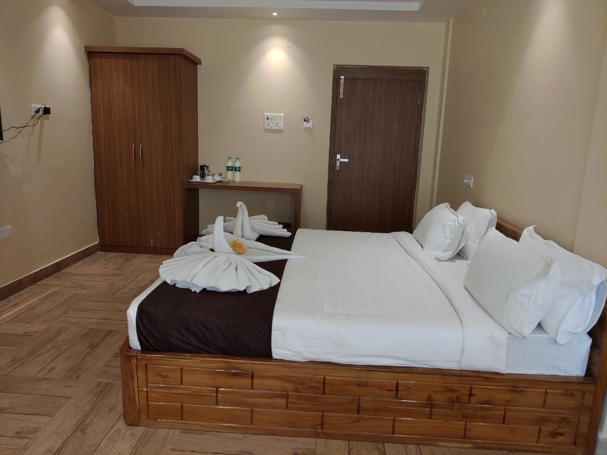 Executive Rooms 4 Bedded | Daringbadi | Odisha