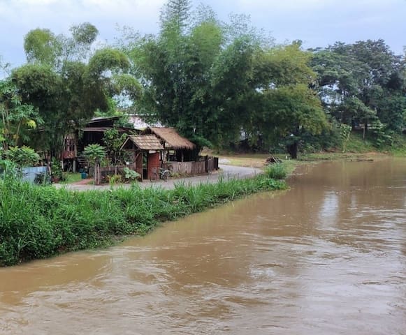 Tambon Mae Tha的民宿
