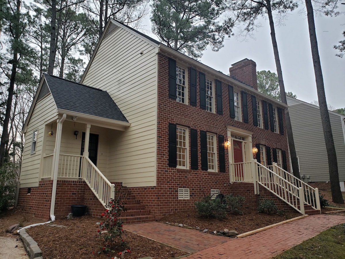 Woodcroft Home near RDU/UNC/Duke