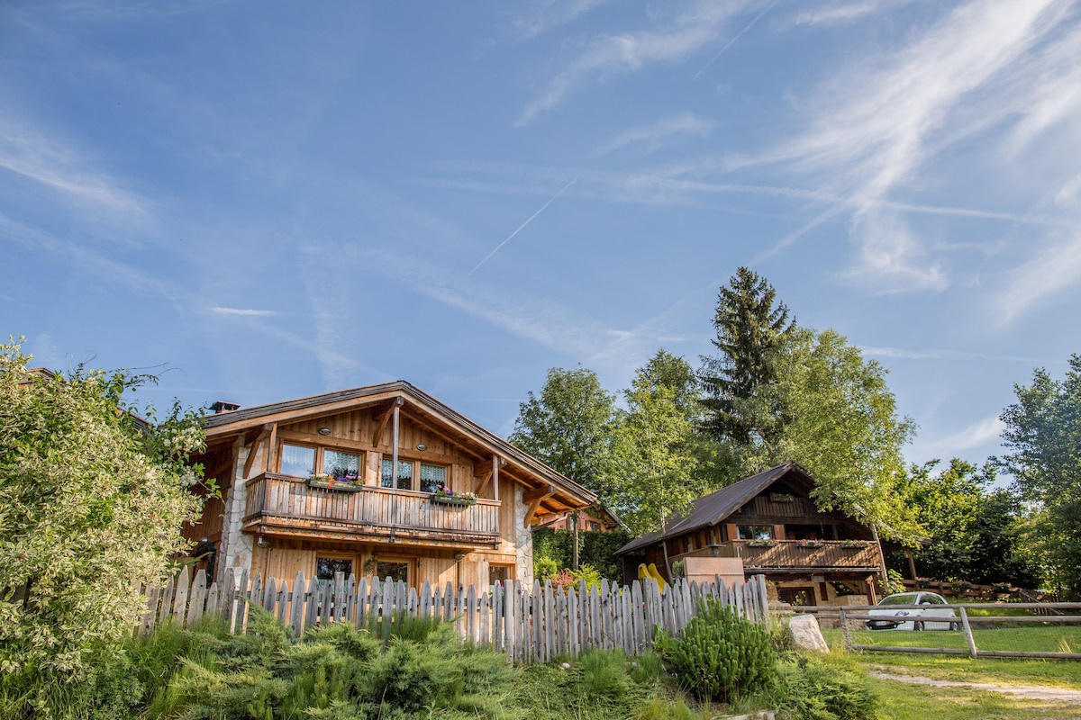 Mandrett Cabin, Warm Cabin