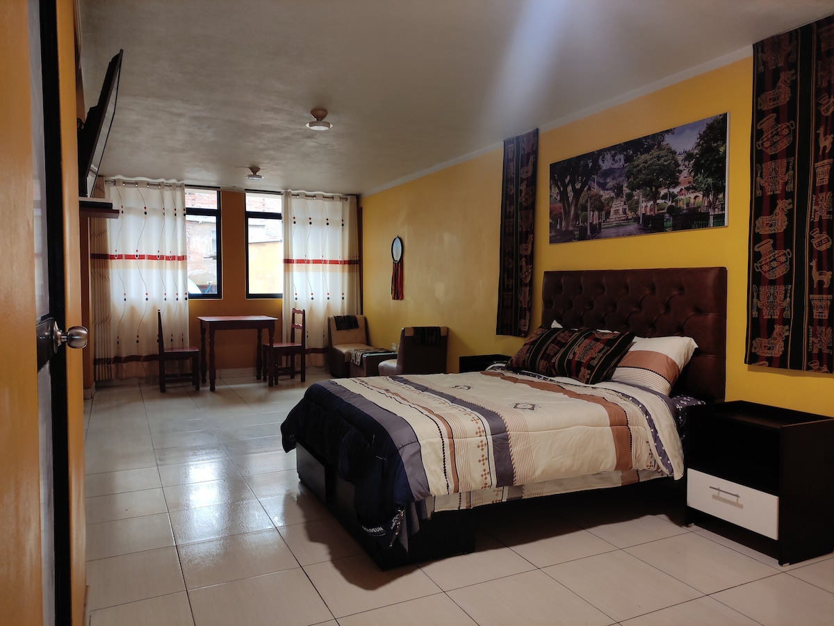 Amplia habitacion,centro de Ayacucho 4-Casa Sucre