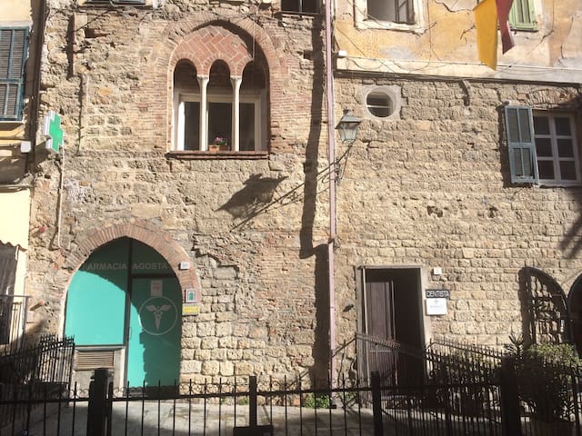 文蒂米利亚 （Ventimiglia）的民宿