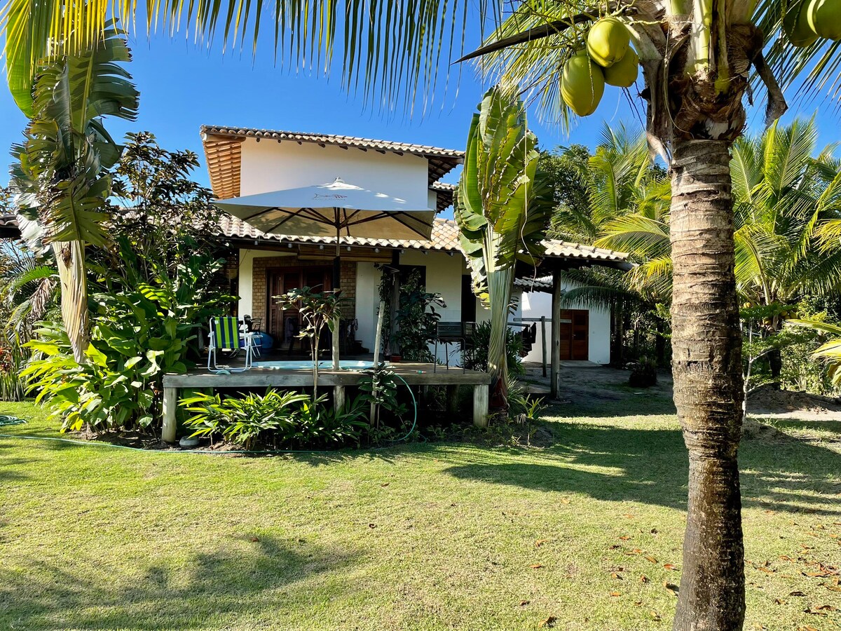 Rudá casa e Chalé, piscina , amplo jardim