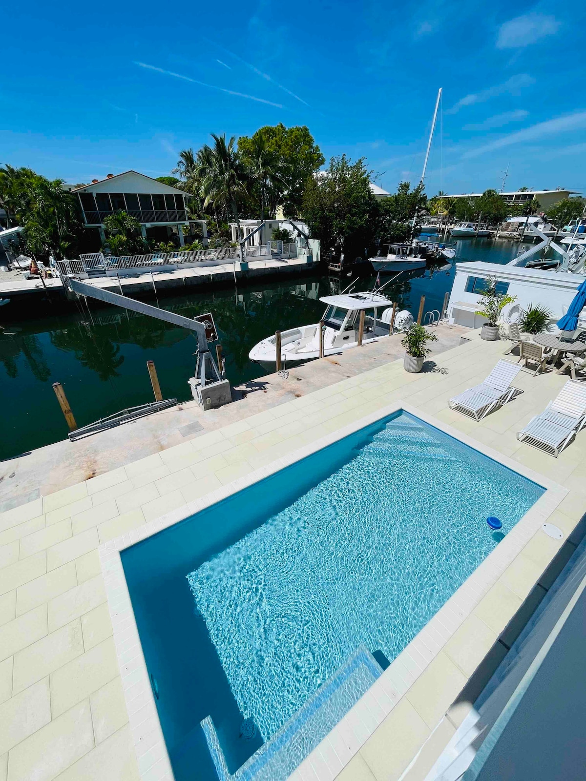 Islamorada Reef Canal & Pool home from Tav Creek