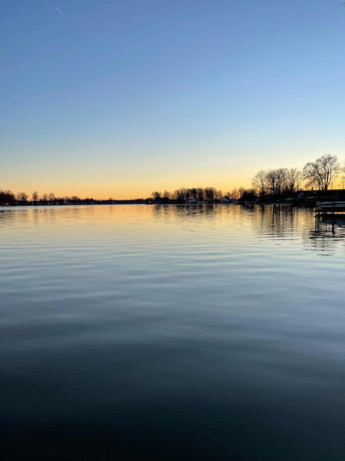 Lake views on Long Island Lookout!