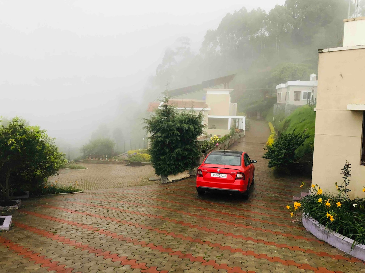 Misty Haven - Cozy 2 Bedroom Pvt Villa, Kodaikanal