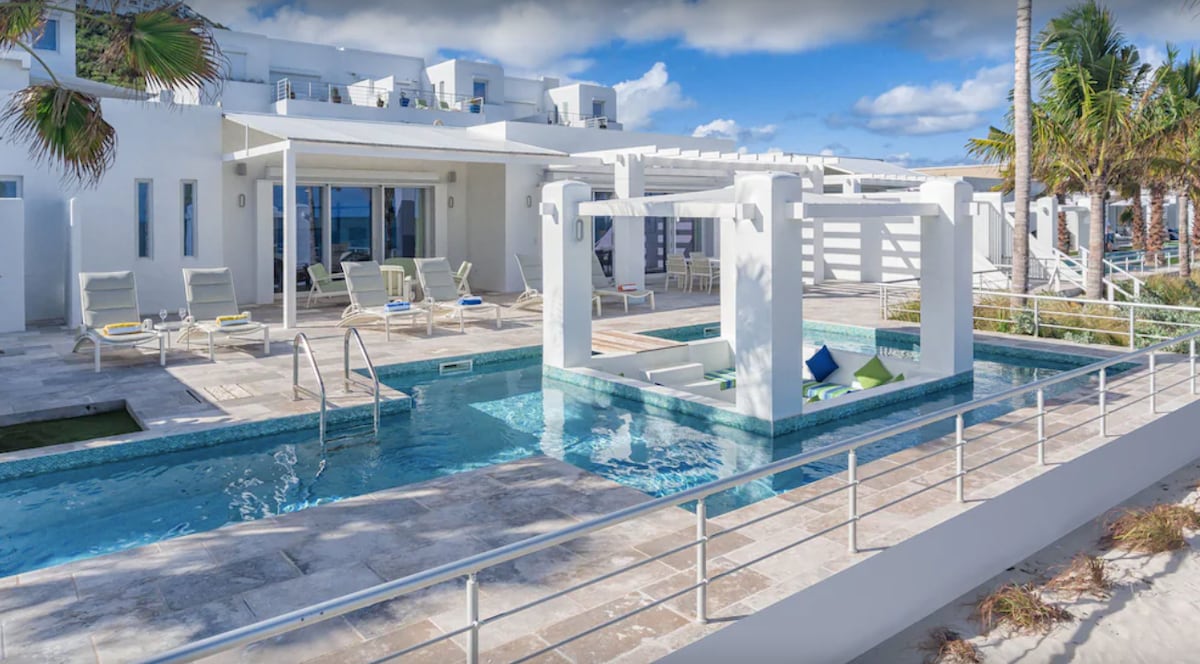 Luxury, Luxury, Luxury Villa private infinity pool