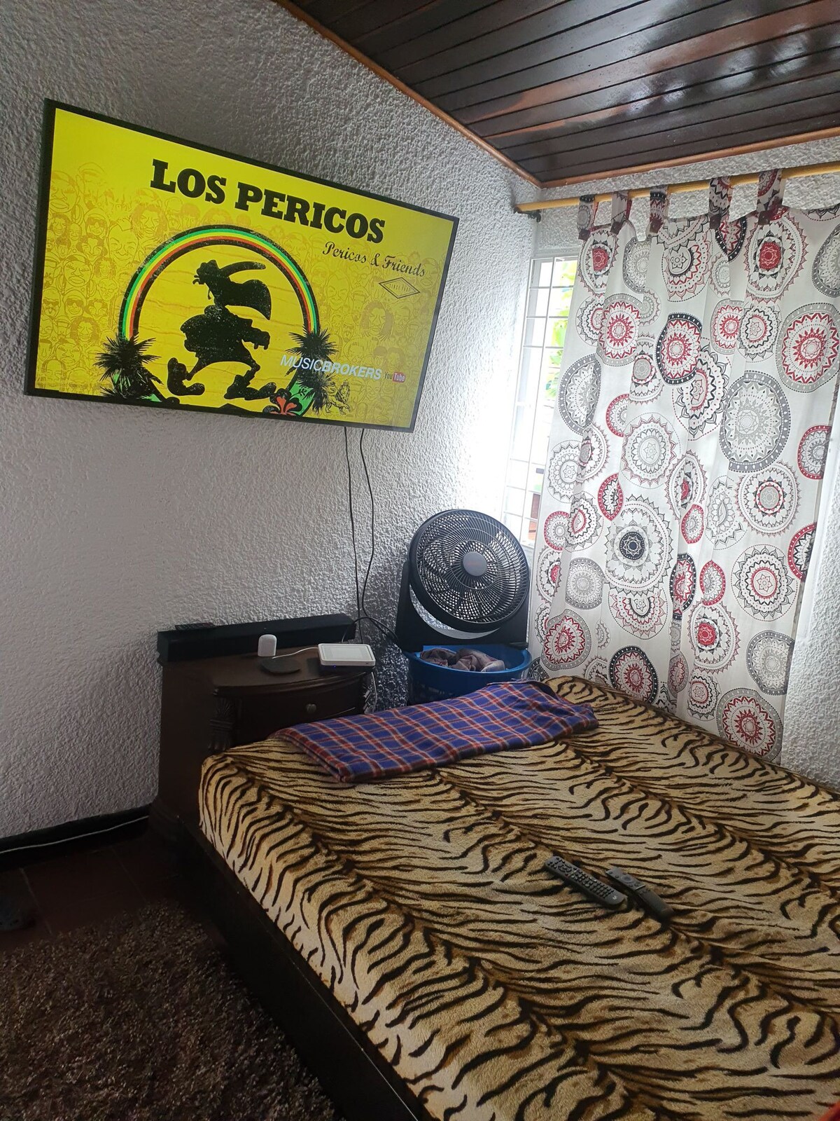 Casa descanso con patio. excelente ubicación, tranquilidad y comodidad.