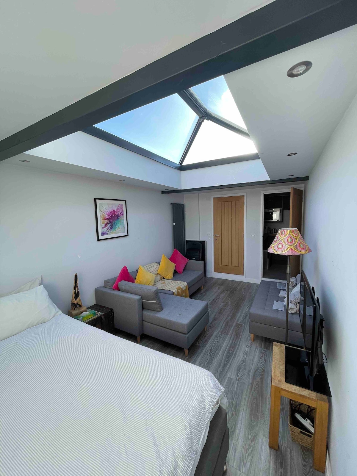 Glass roofed, private, romantic nook in Headingley