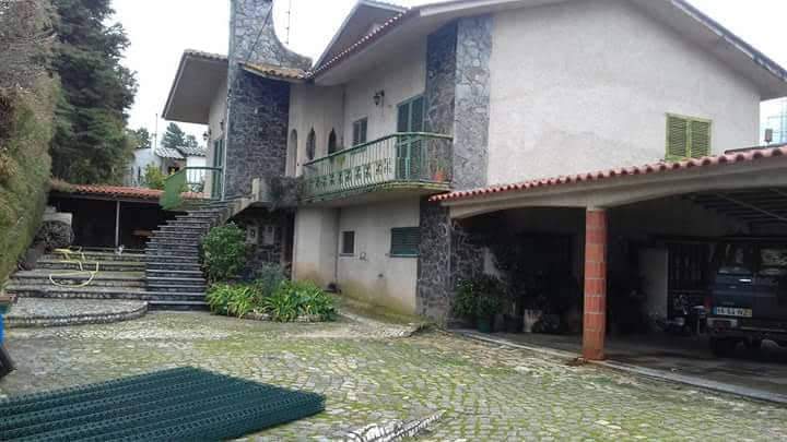 Rent house in the center of a village