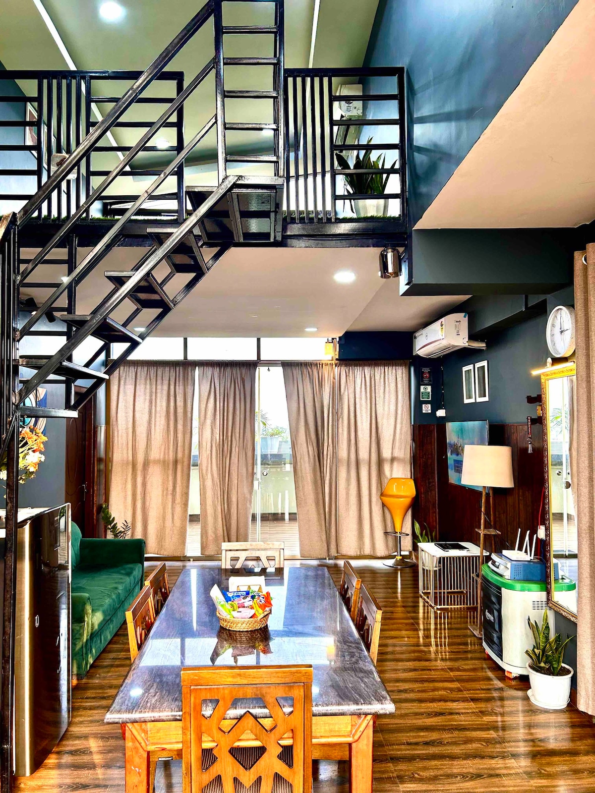 The Loft House: Studio inspired Loft apartment