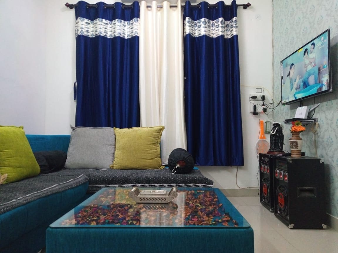 2 bhk fully furnished modern apartment for family