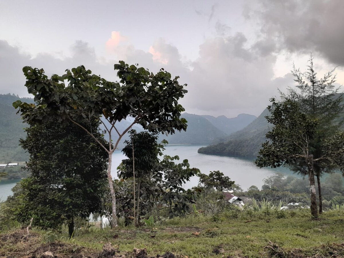 Cabaña con vista a la Laguna Brava