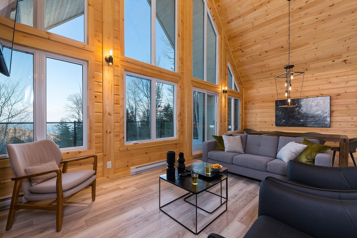 Chalet Eastman | Timberblock Spa + River View