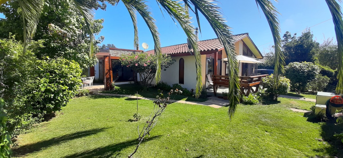 Preciosa casa en Algarrobo, 3 dormitorios, 3 baños