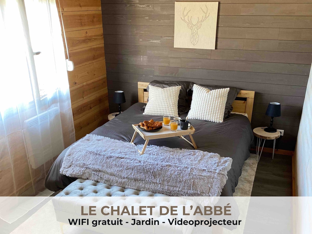 Le Chalet de l'Abbé : maison chaleureuse & jardin