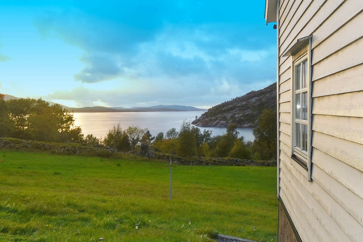 8 person holiday home in masfjordnes
