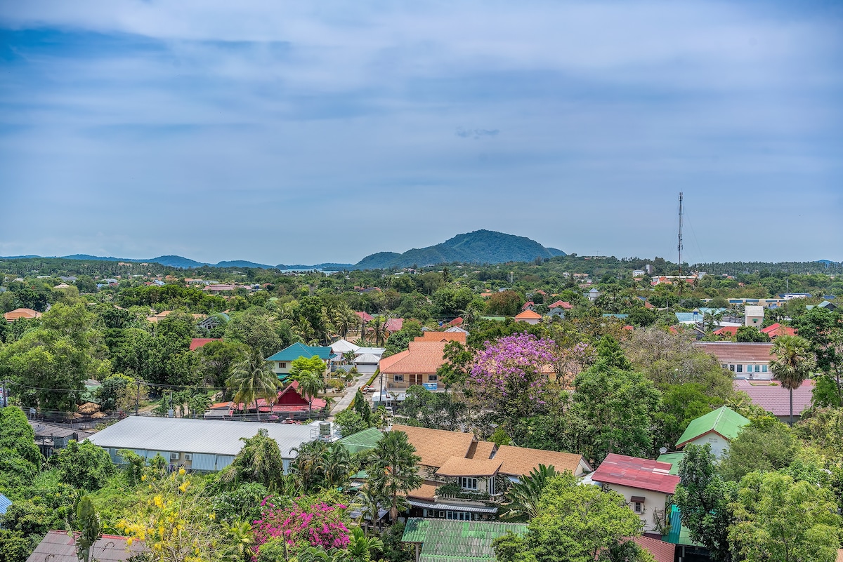 部分海景公寓，位于8楼@ Nai Harn