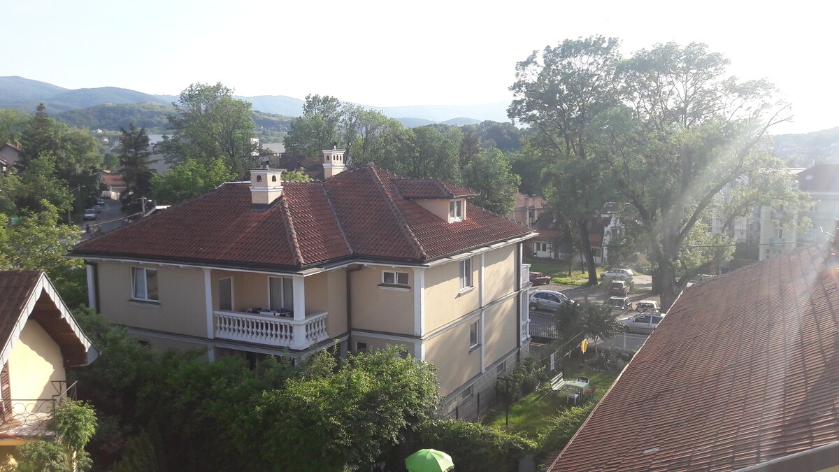 apartment with mountain view