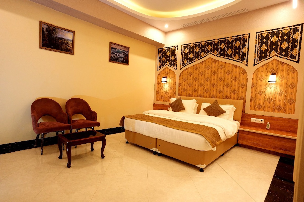 Hotel Sandhuz Residency luxury