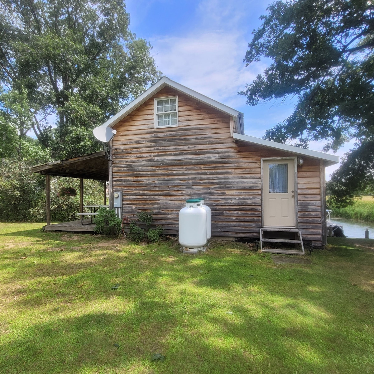 Sandy Pond Cottage Rental