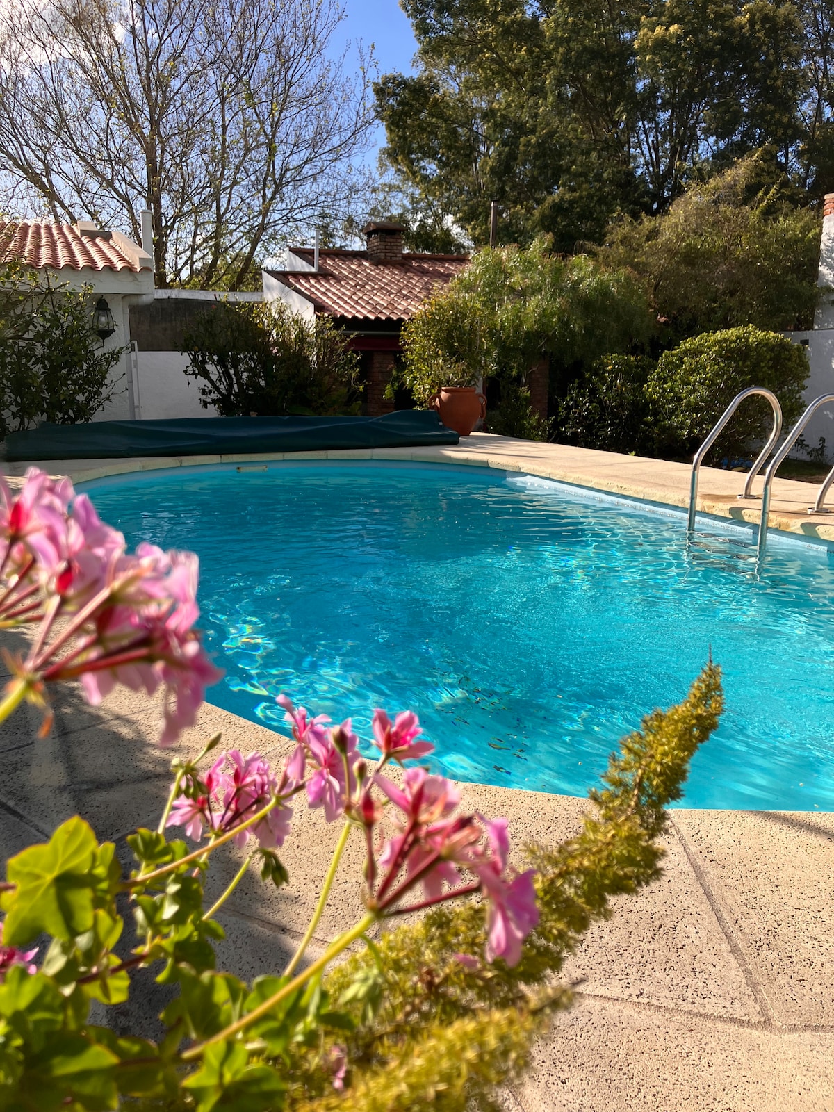 Casa con piscina climatizada (en temporada)