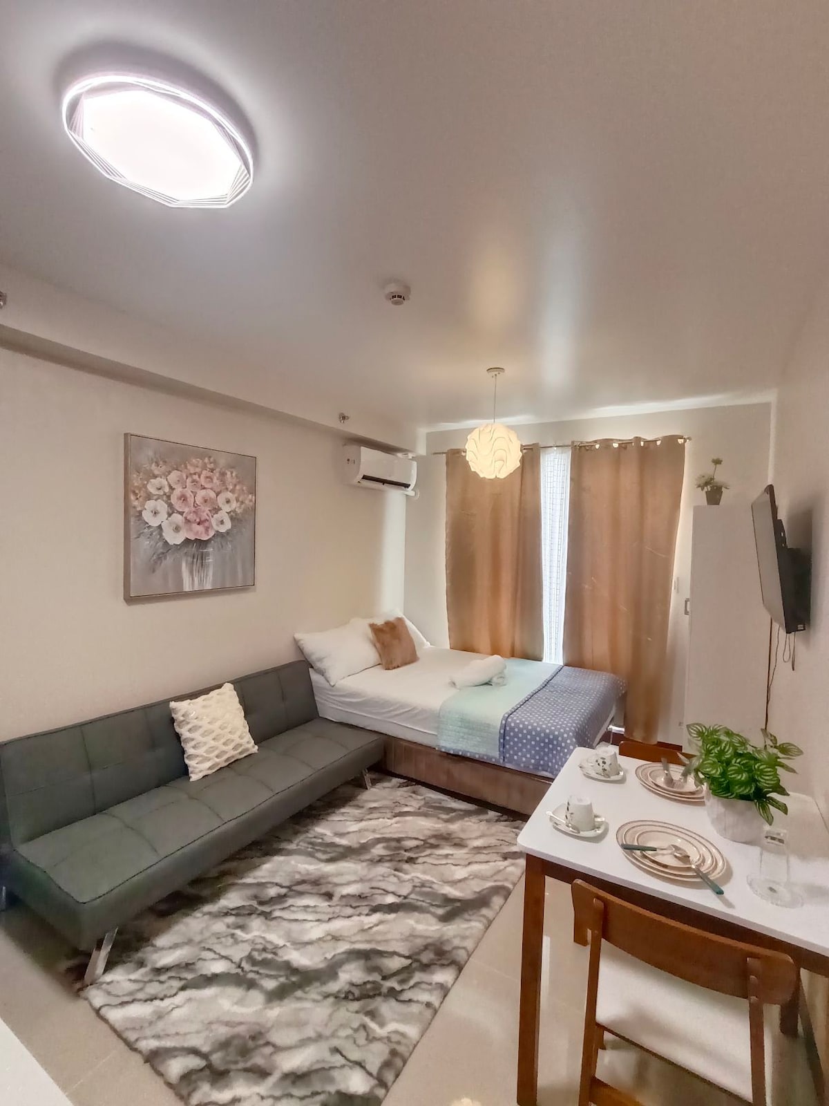 Condo in Lapu2 wd3 POOLSfast wifi&Netflix&Parking