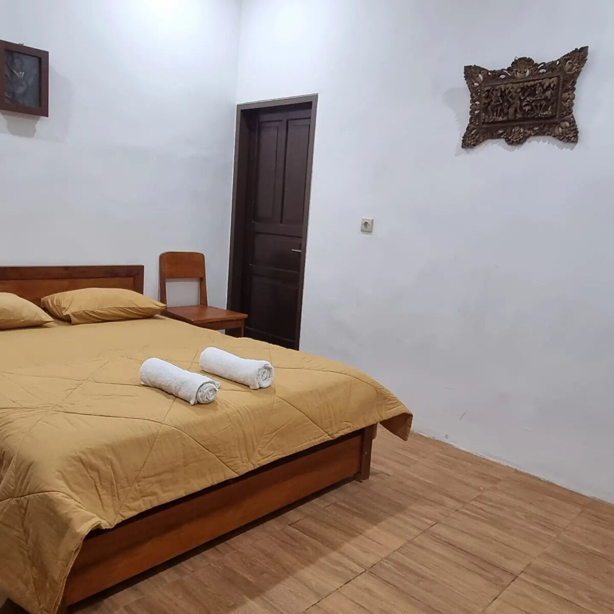 Room-1 of Kemarang Ijen Park Homestay