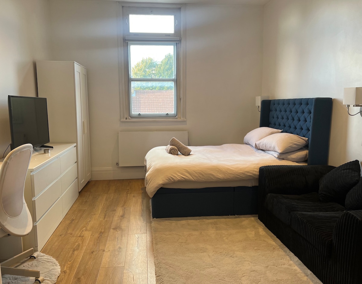 Luxury Studio Apartment, London