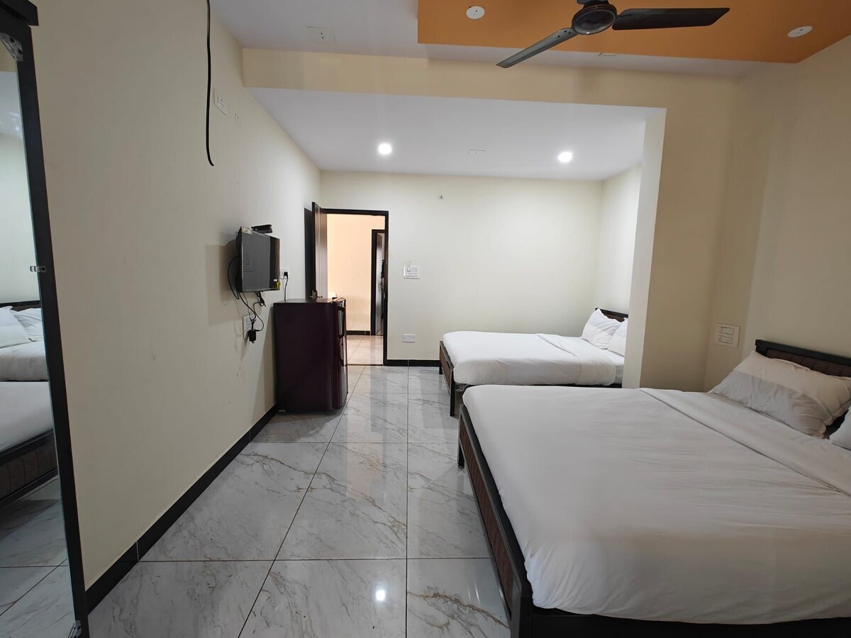 Central 1bhk service apartment