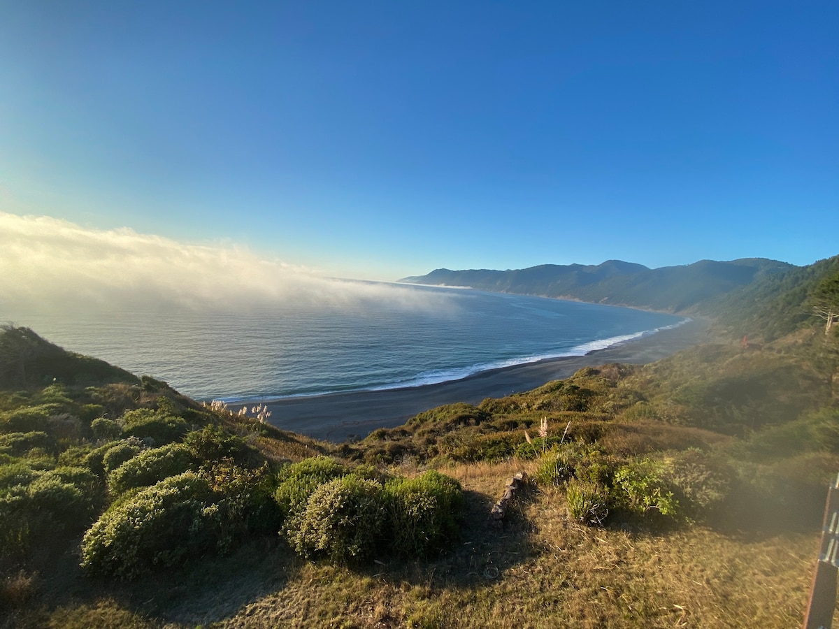 Mermaids View!
With a 180 degree ocean panorama!