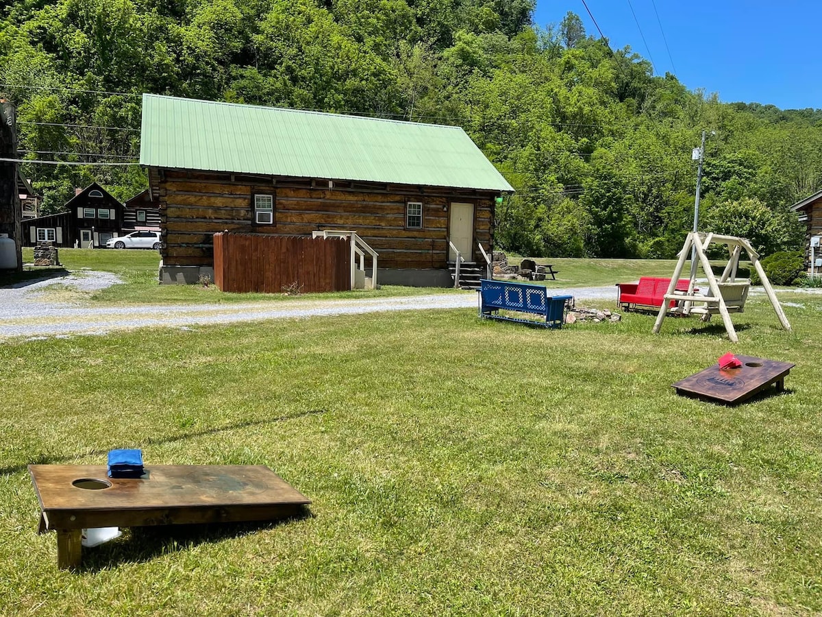 Appalachian Cabins Family cabin #3