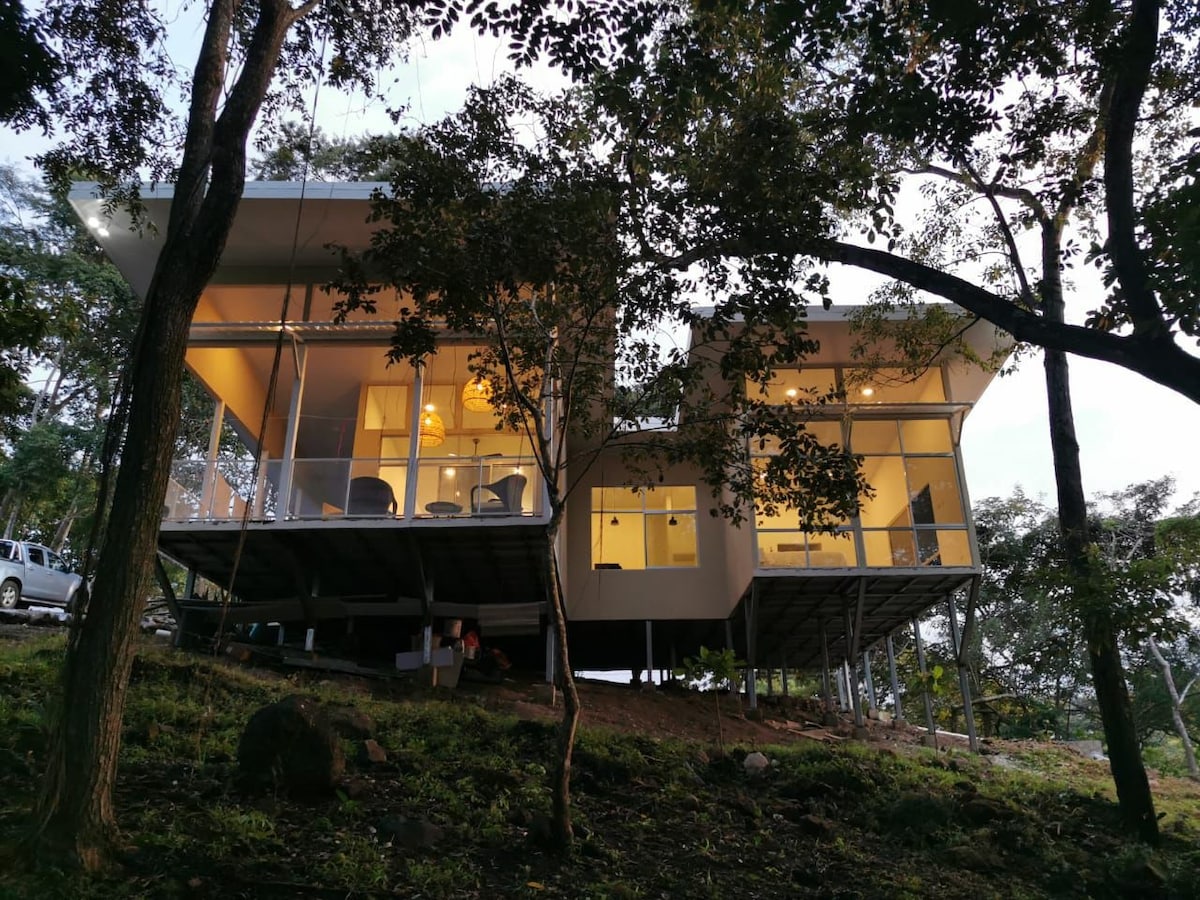 Jaco, best nature house