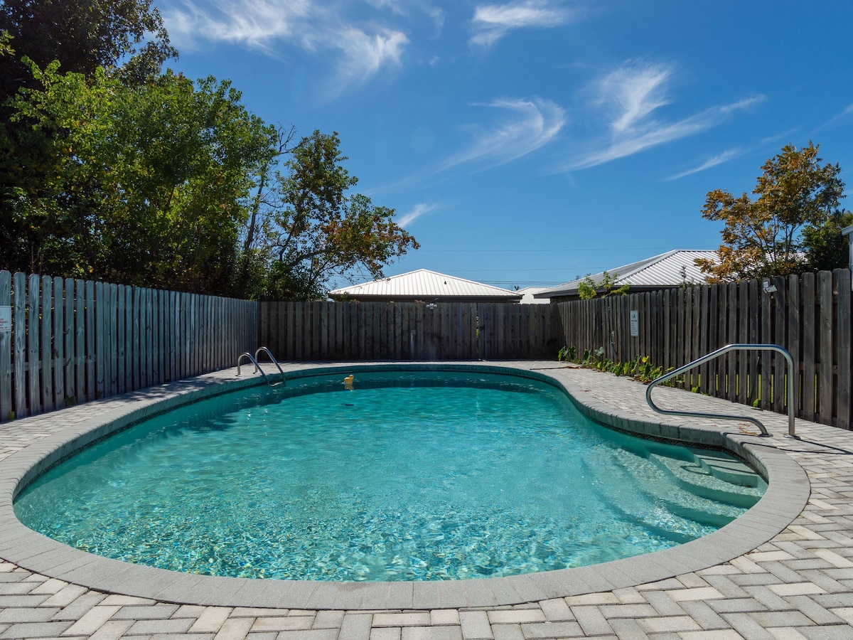 The Quiet Pool Retreat!