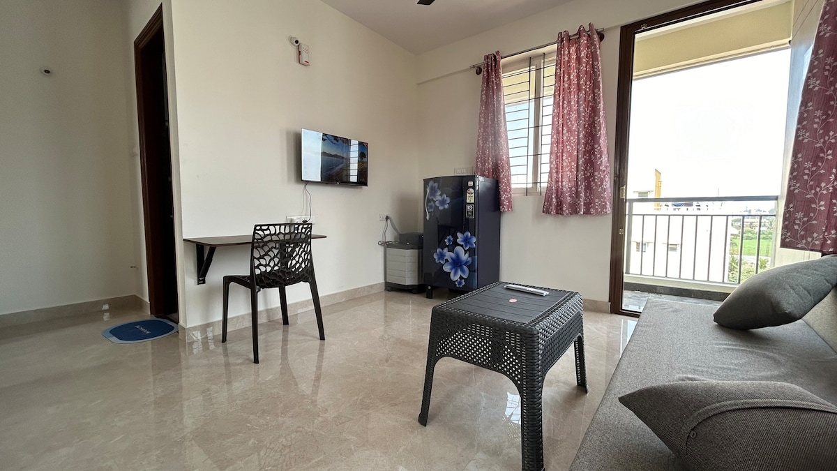 Wonderful 1bhk with lift in ECity phase-1