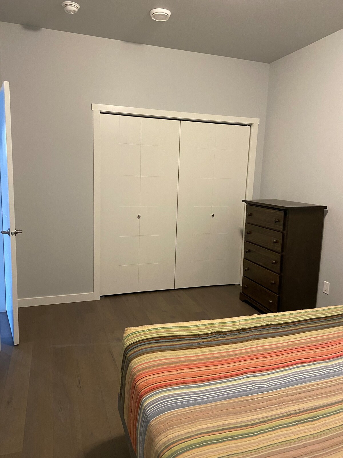 1 bedroom suite, with workout space